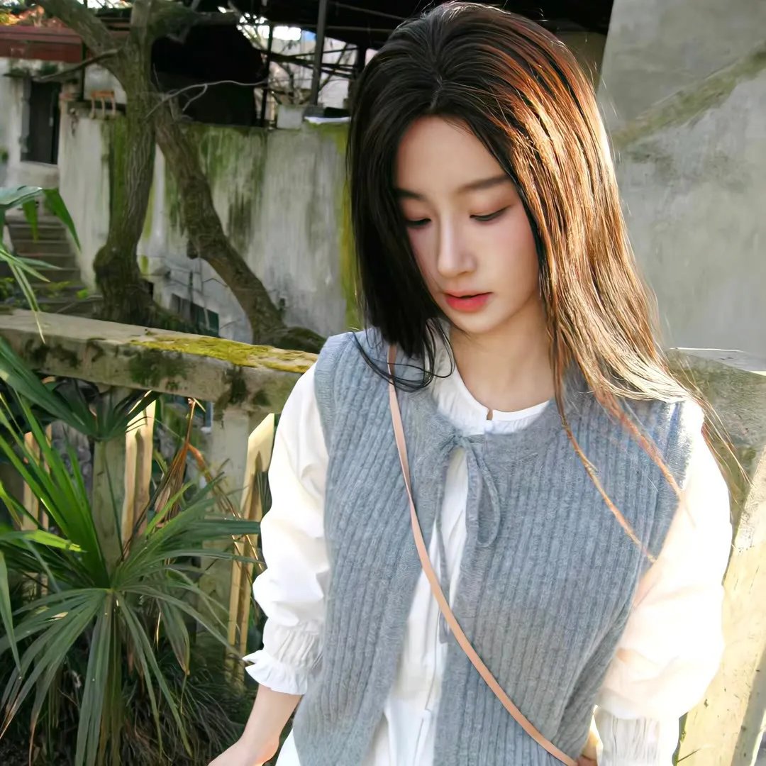 宝岛妖后封面